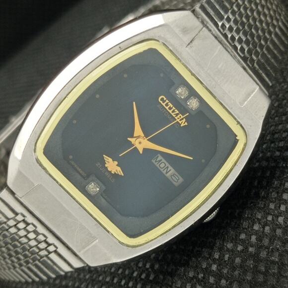 Vintage 1975 Citizen Automatic Womans Silver Watch W/daydate & Gold accents - Picture 1 of 9